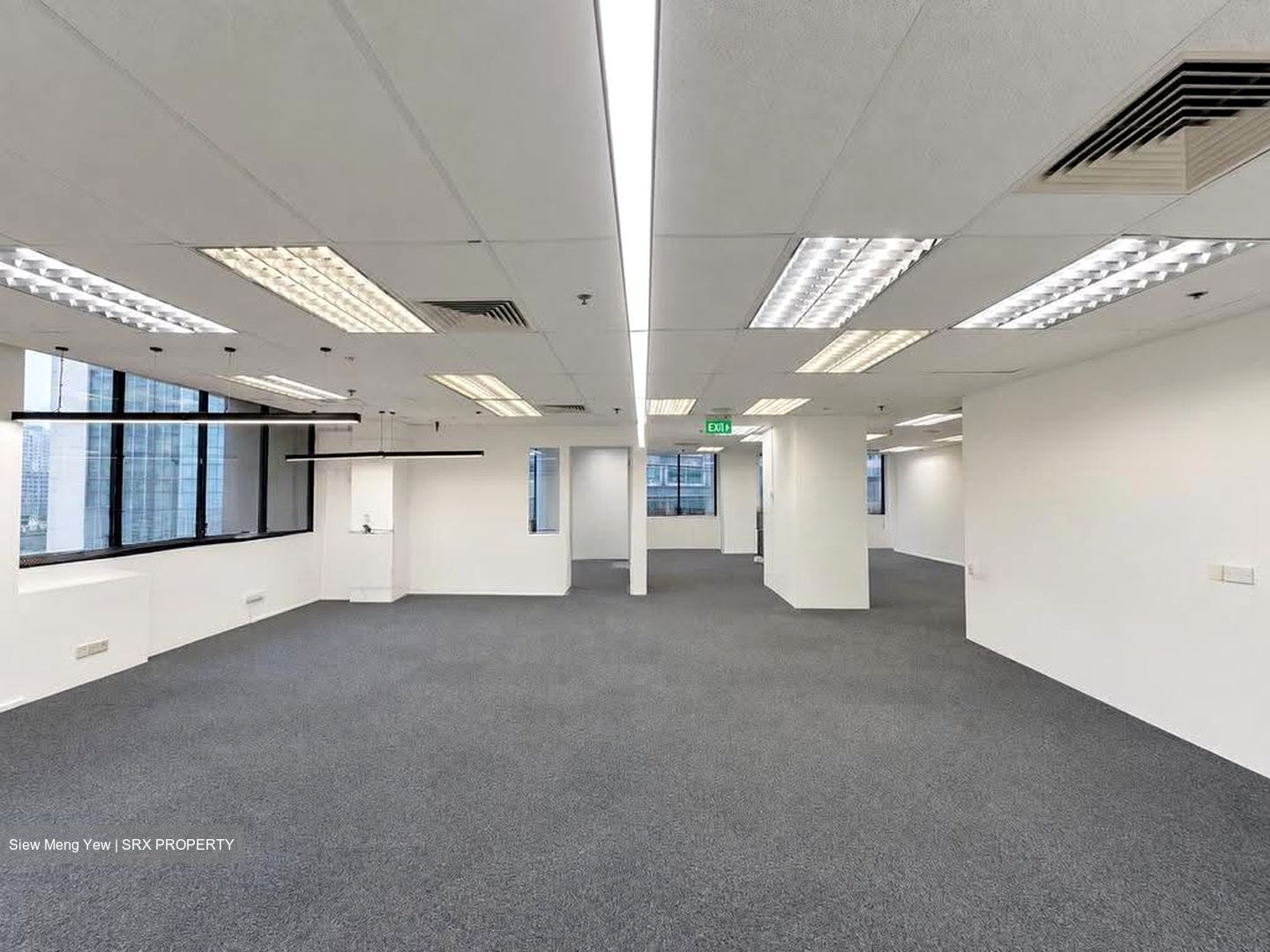 International Plaza (D2), Office #622088681